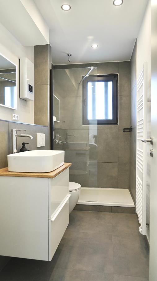 Zentral & Modern Naehe Duesseldorf Und Koeln Apartment